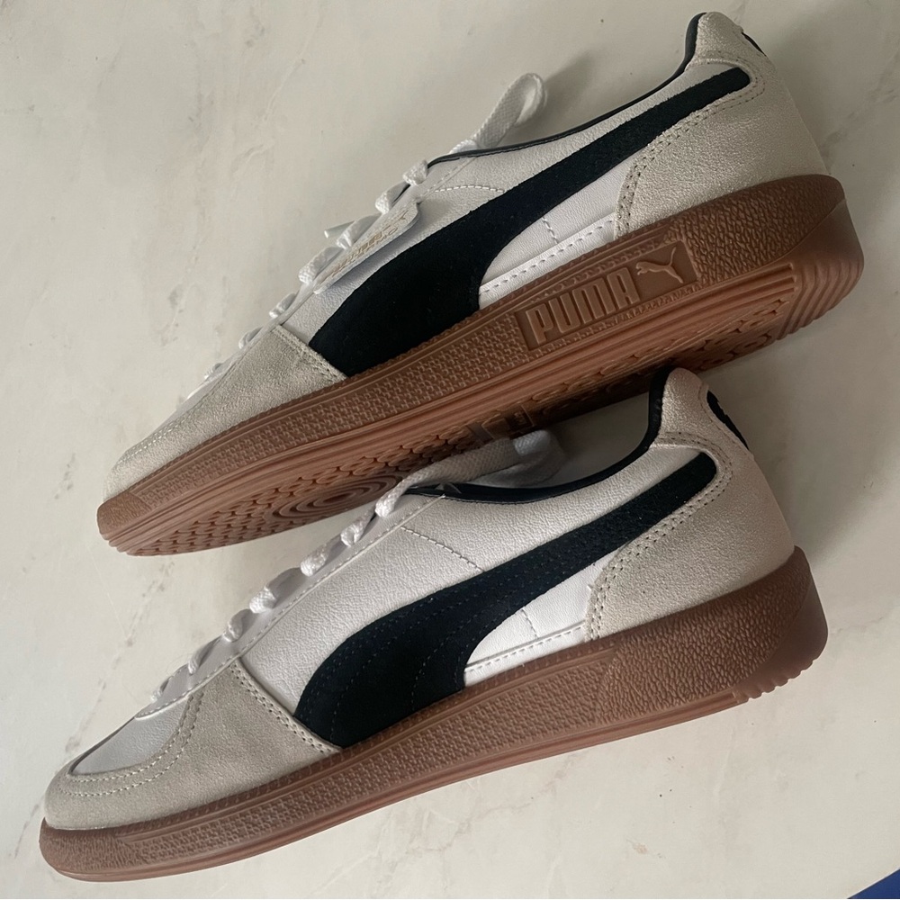 Puma White and Black Sneakers with Classic Design